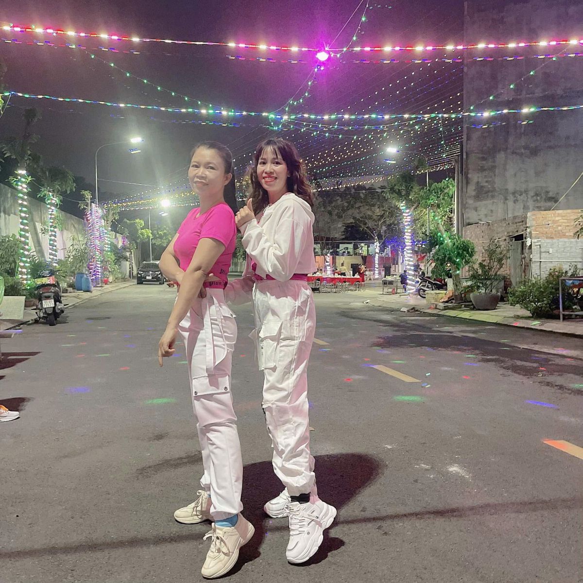 Dáng đẹp, da xinh – Phụ nữ  khu dân cư  Phú Mỹ Hiệp, DĨ AN, BÌNH DƯƠNG